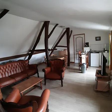 Des Templiers: Rural Retreat Near Opal Coast And Somme Bay Apartment